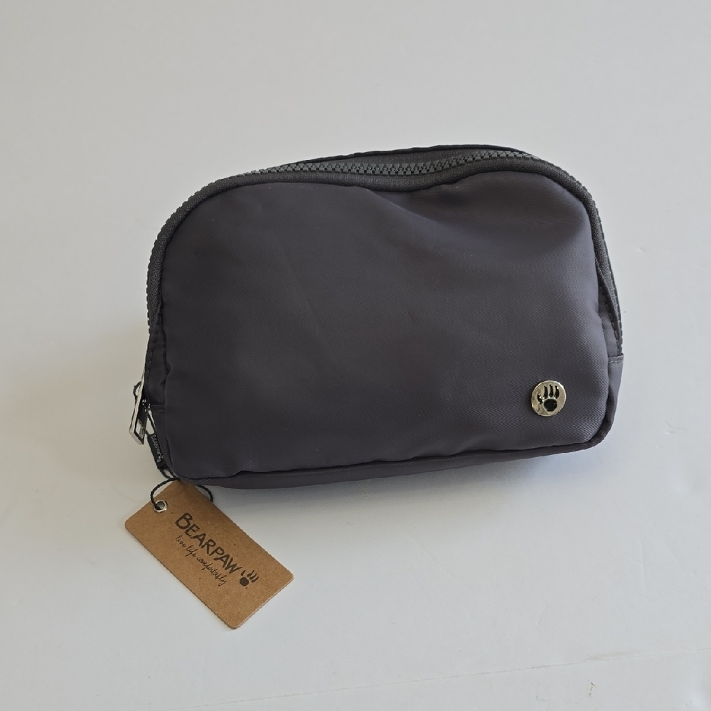 NWT Bear Paw Fanny Pack Crossbody Waist Belt Bag Dark Gray